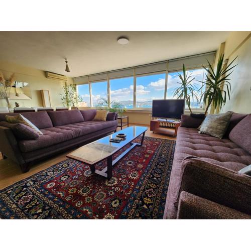 Stunning 1BR w Sea View close to Galataport !