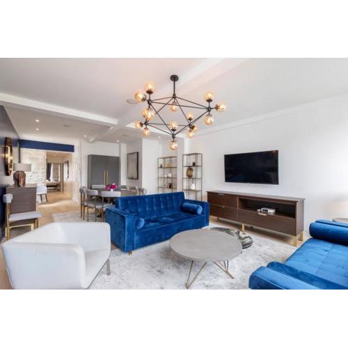 Stunning 2 Bedroom Apartment