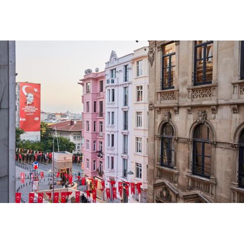 Stunning 2BR 1 Min Metro&Galata