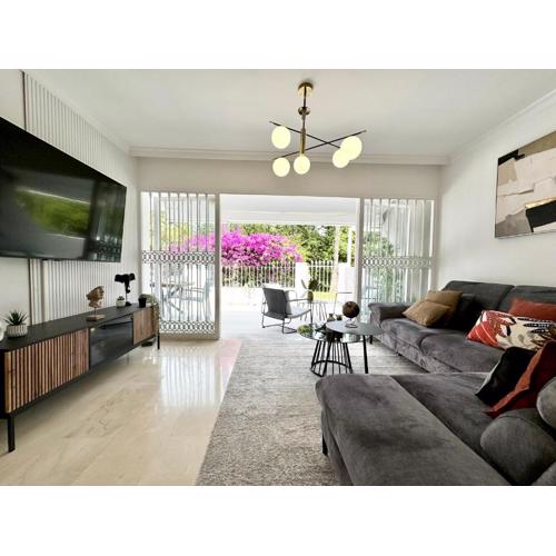 Stunning 3BD, 2BH Marbella with Pool, BBQ Terrace