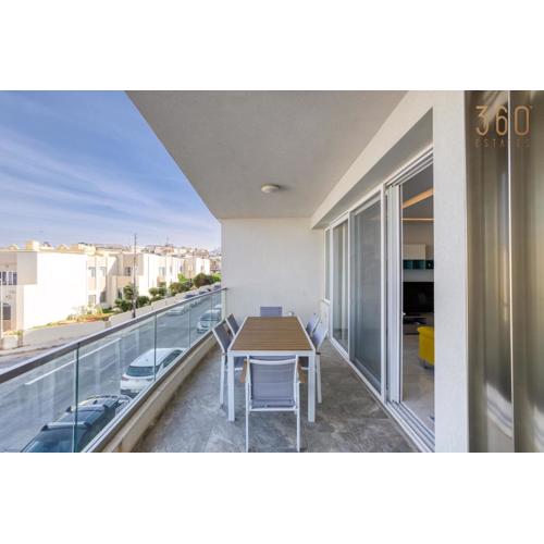 Stunning 3BR home just off the promenade by 360 Estates