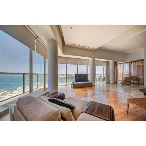 Stunning 3BRM apartment in Tigne, Sliema