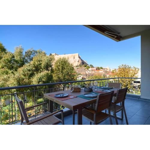 Stunning Acropolis 2 bedroom Opulence