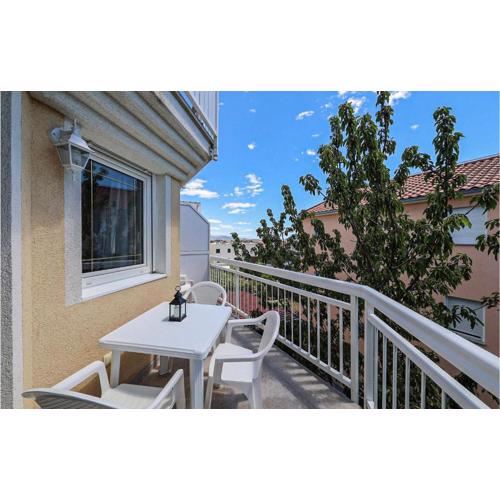 Stunning Apartment In Kastel Luksic