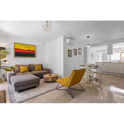 Stunning apartment in Malaga historic center by Costarentals - MAL05