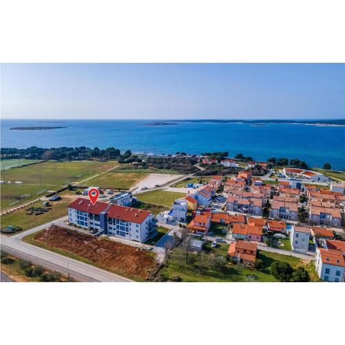 Stunning Apartment In Medulin With Wifi