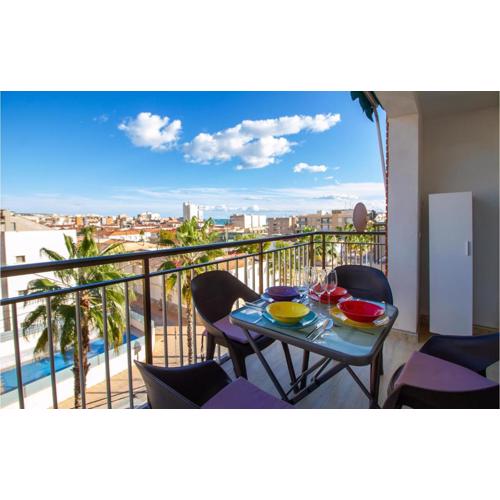 Stunning Apartment In Santa Pola