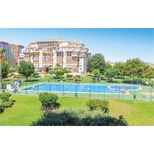 Stunning Apartment In Torrevieja
