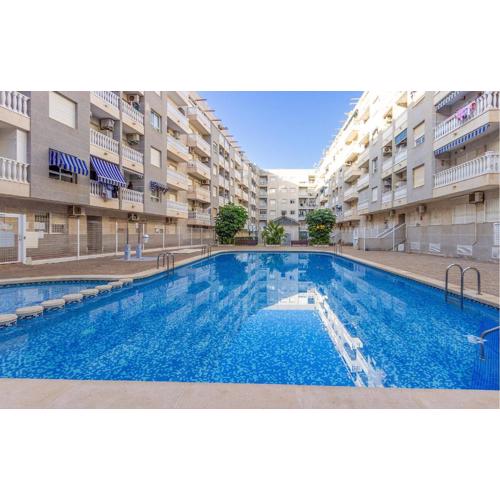 Stunning Apartment In Torrevieja