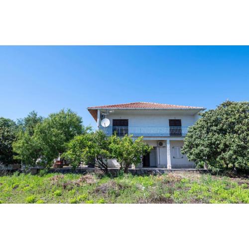 Stunning Apartment In Trogir With Wifi