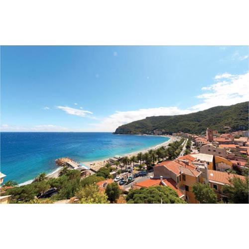 Stunning Apartment In Varazze With Wifi