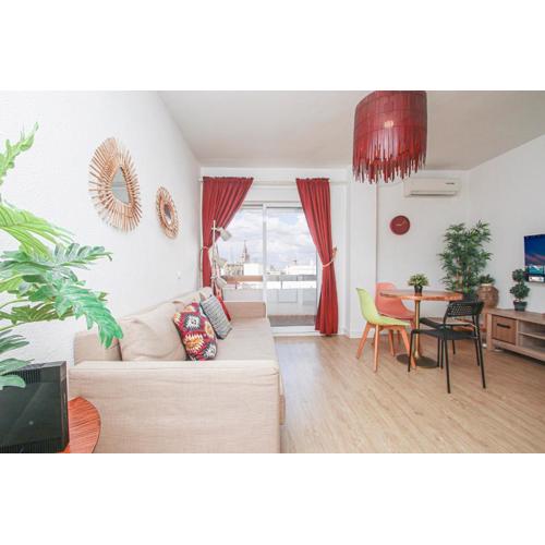 Stunning apt w views to Giralda - 15 minutes walk