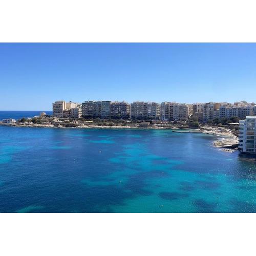Stunning beachfront apartment in St Julians