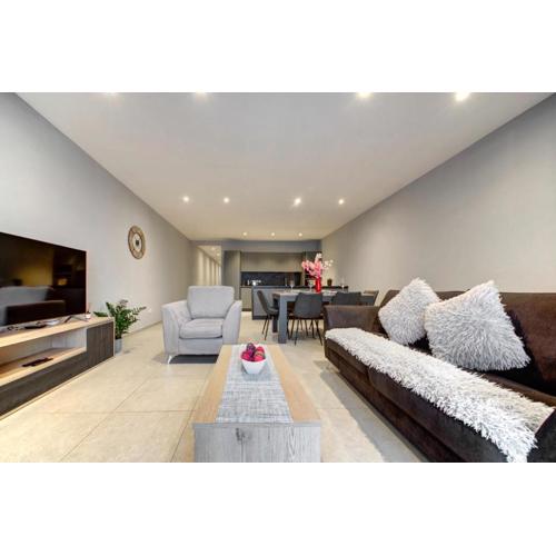 Stunning City-Center 3BR