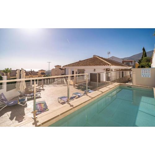 Stunning Home In Benalmadena With Wifi