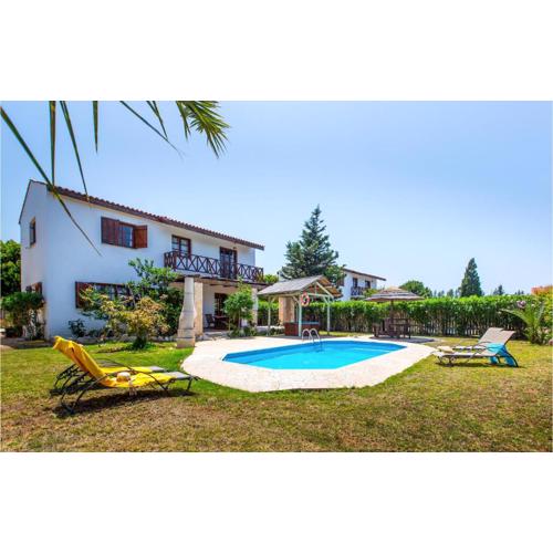Stunning Home In Pomos With Wifi