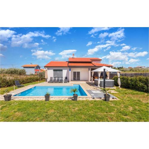 Stunning Home In Pula