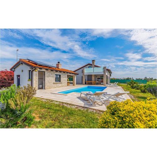 Stunning Home In Pula