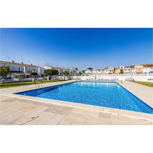 Stunning Home In Torrevieja With Wifi