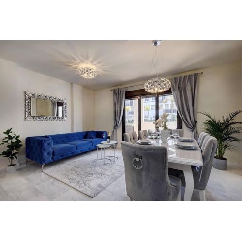 Stunning Modern Townhouse in Riviera del Sol