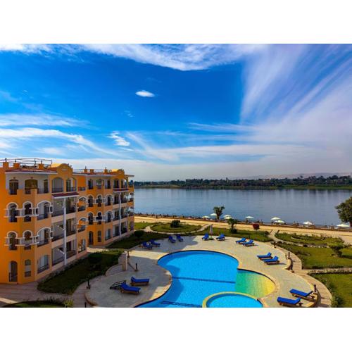 Stunning Nile view Apartment