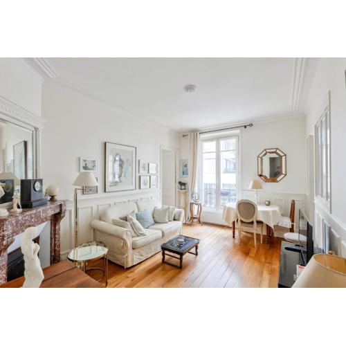 Stunning Parisian 1BR Flat near Sacré-Cœur