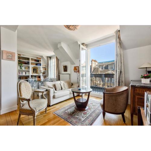 Stunning Parisian 1BR Flat near the Eiffel Tower