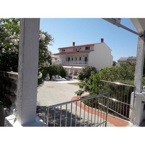 Stunning Sea View Apartment in Rab