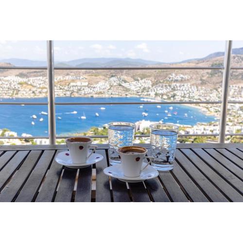 Stunning Sea View Cosy Apartment