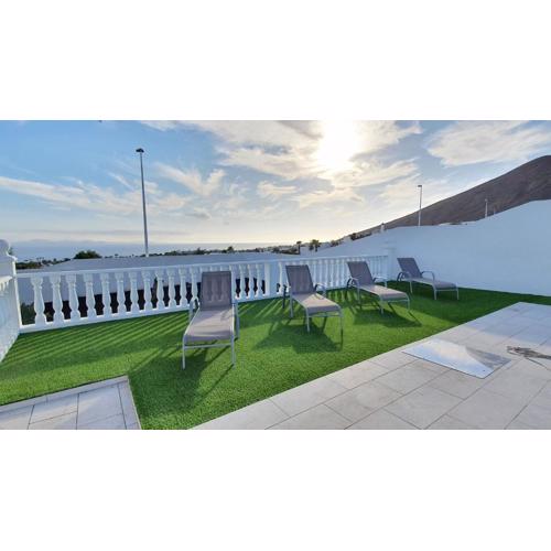 Stunning sea view villa with 6 bedrooms & heated pool - Villa Renaissance