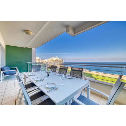Stunning Seafront Lux Apt Fort Cambridge wt POOL