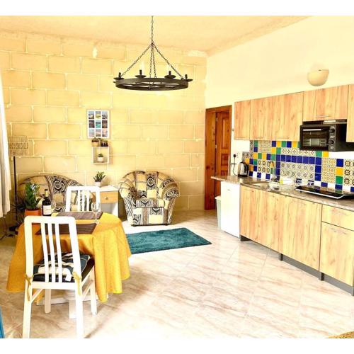 Stunning Spacious Studio with Garden Terrace Gozo