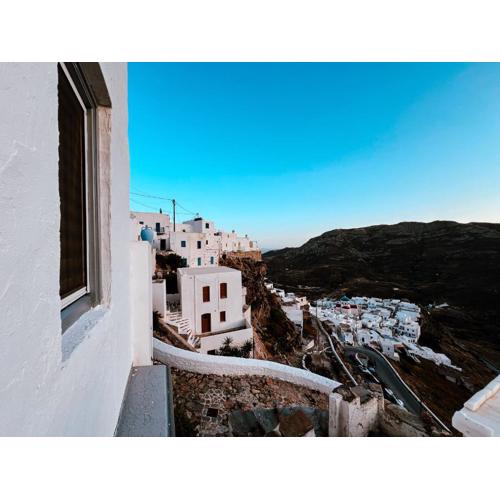 Stunning town-house in Chora, Serifos