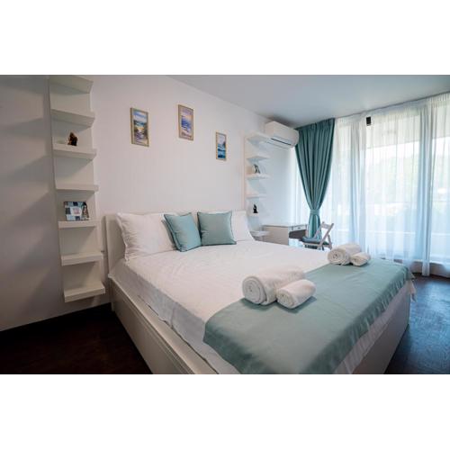 Stylish 1-BD Apartment in St Constantine and Helena by Flat Mаnager