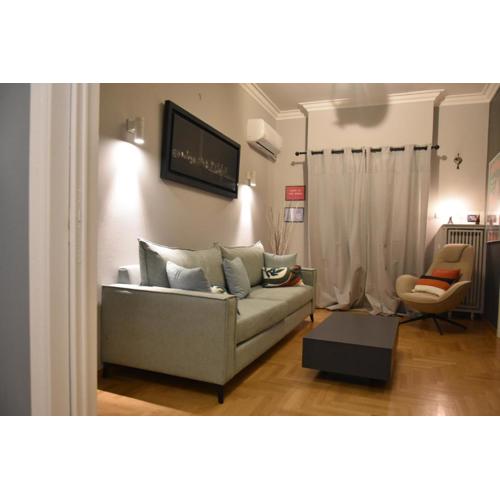Stylish 1-BEDROOM Apartment Central & Cozy!