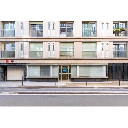Stylish 1BD Flat with Patio rue des Petites Ecuries
