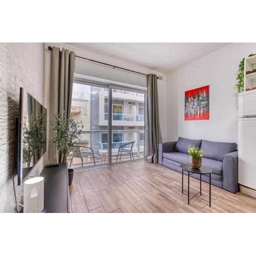 Stylish 1Bedroom Studio in the heart of St Julians 301