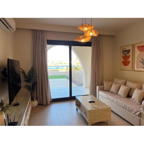 Stylish 1BR Ground With Free Pool & Lagoon Access In Gouna