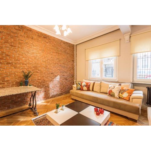 Stylish 1BR Near Taksim & Bosphorus Great Design