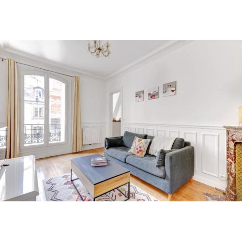 Stylish 1BR Steps from Le Marais & Montorgueil