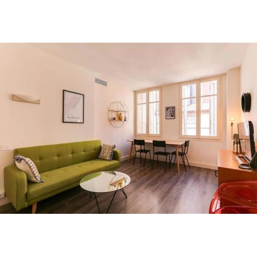 Stylish 2 Bdr In Trendy Gracia