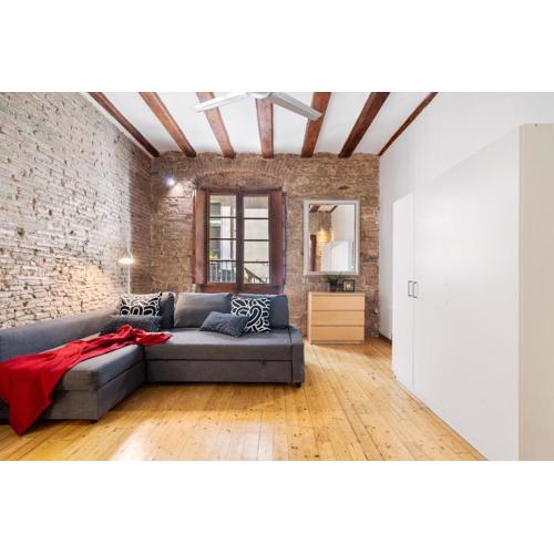 Stylish 2-bedroom Apartment In El Born