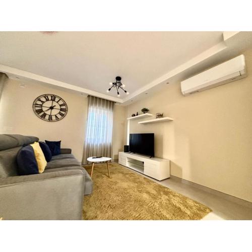 Stylish 2 Bedroom Apartment In Gzira