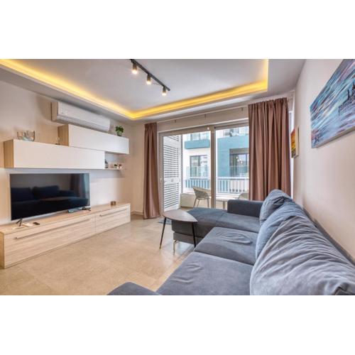 Stylish 2-Bedroom Apartment Near the Sea