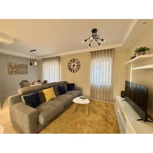 Stylish 2 Bedrooms apartment in Gzira