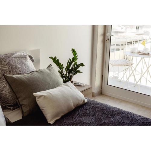 Stylish 2BDR Unit in Sliema! Near Valletta Ferry!