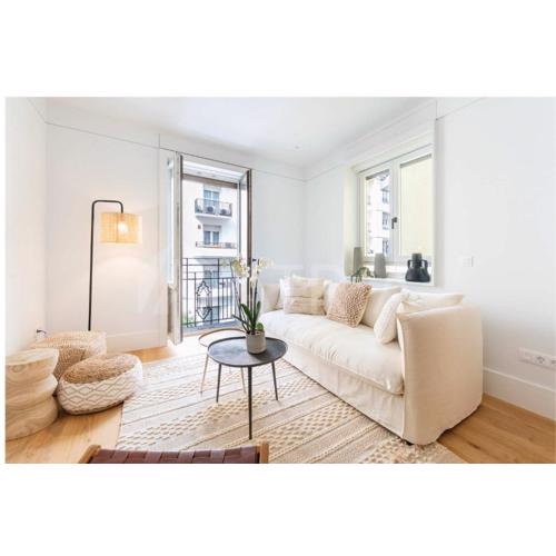 Stylish 2BR Apartment - Be Grand