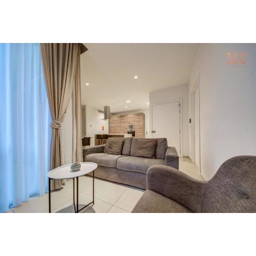 Stylish 2BR Apt with Balcony, WIFI & AC in Sliema by 360 Estates