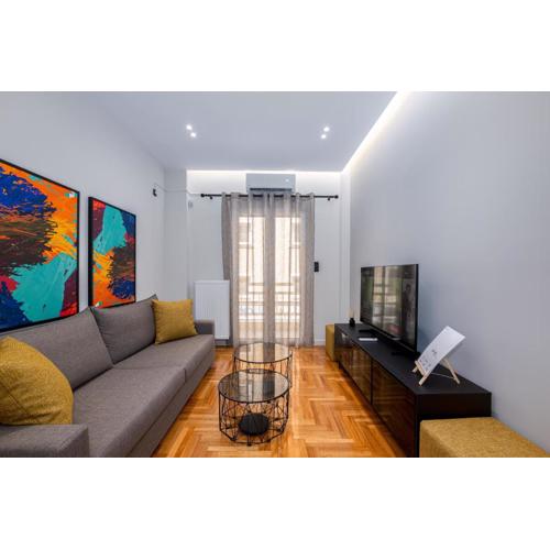 Stylish 2BR flat near hospital & Panormou metro