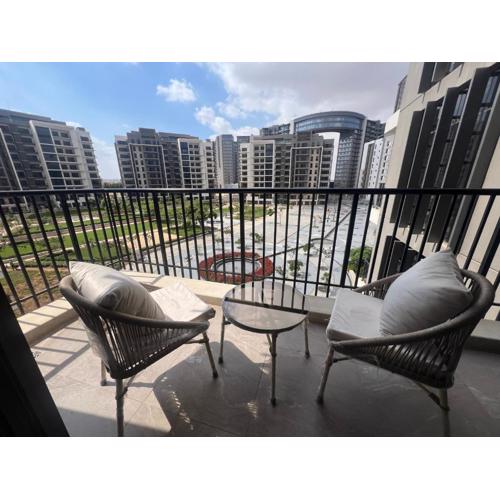 Stylish 3-BR Apartment in Zed Towers, Sheikh Zayed